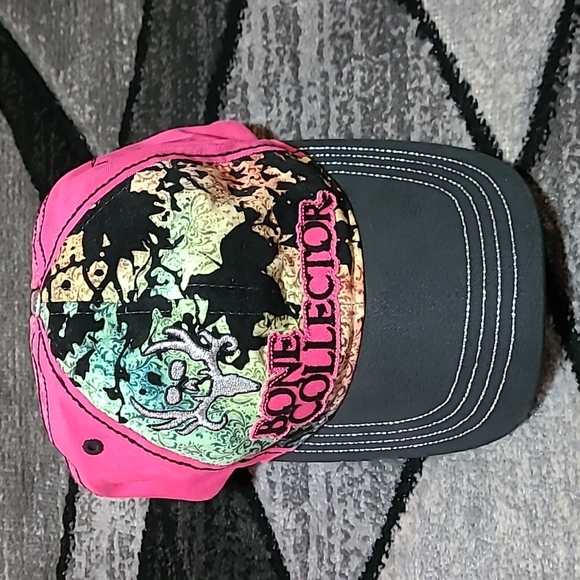 BONE COLLECTOR EMBROIDERED RHINESTONE HAT - Picture 1 of 15